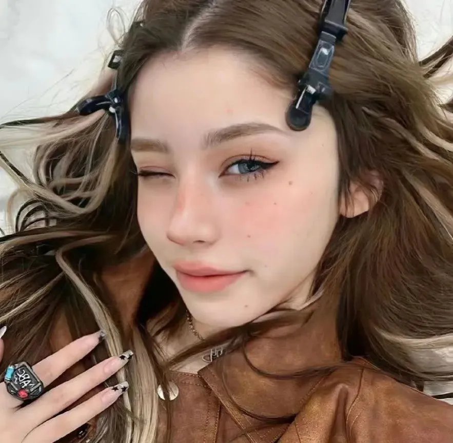 只能爱一个